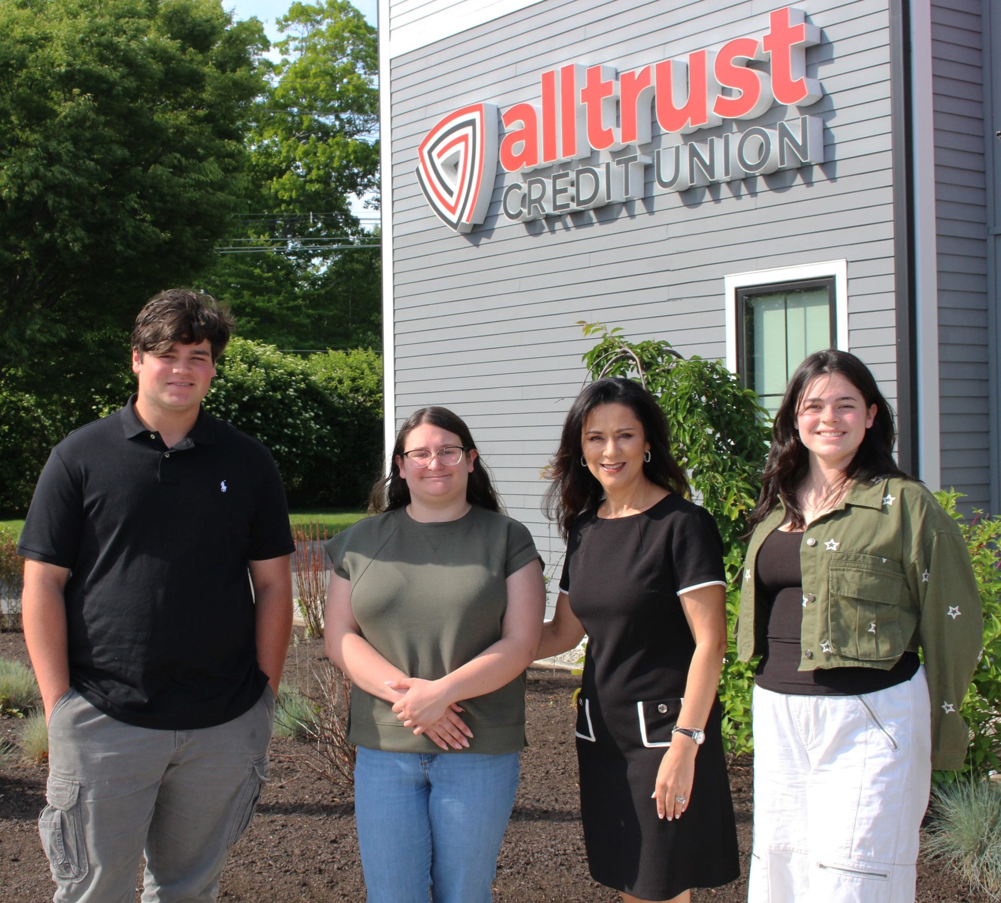 Alltrust Credit Union | Alltrust Credit Union Awards Scholarships